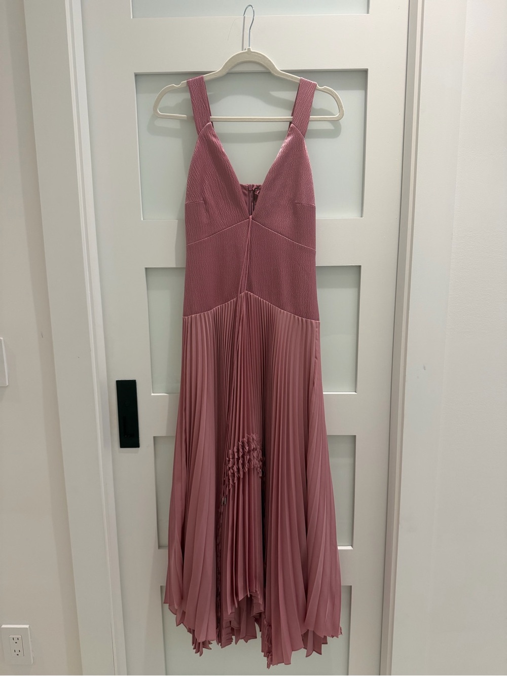 Alexis Bellona Mauve Pink Pleated Maxi Dress NWT
